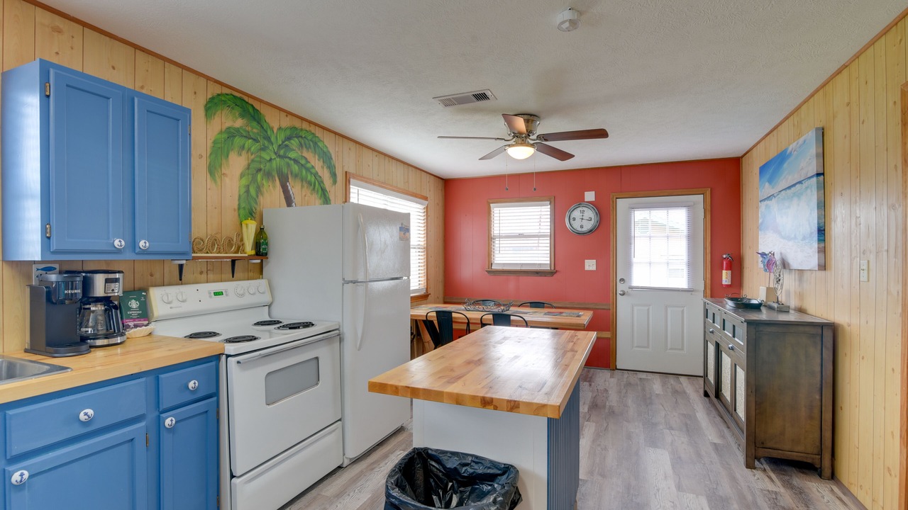 Photo of Kitchen in Crystal Beach