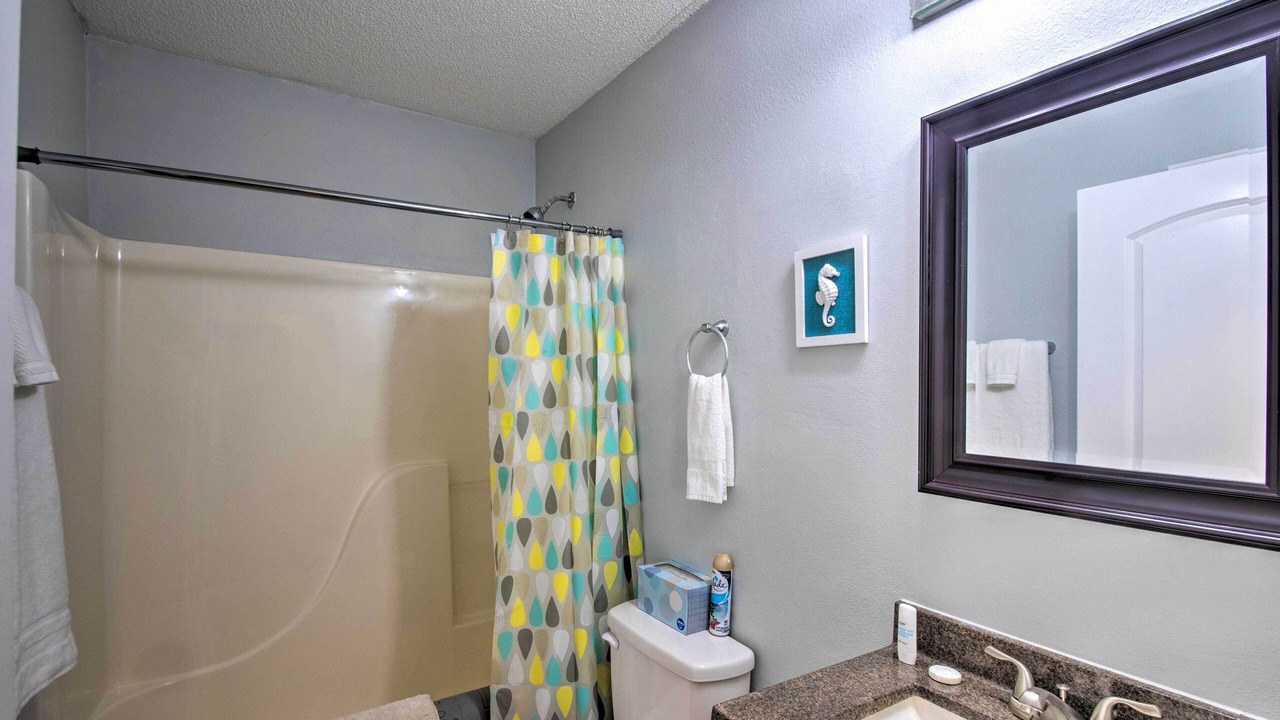 Photo of Bathroom in Gulf Breeze