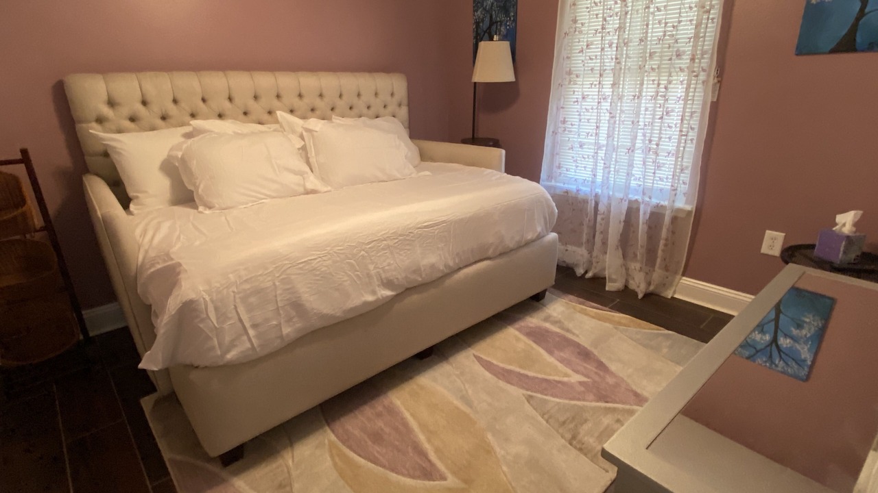 Photo of Bedroom in Broadmoor