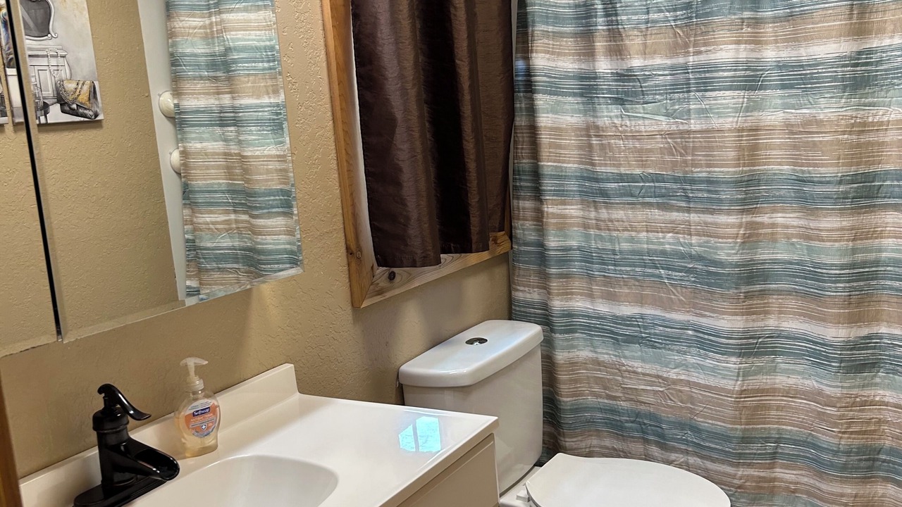 Photo of Bathroom in Anacoco