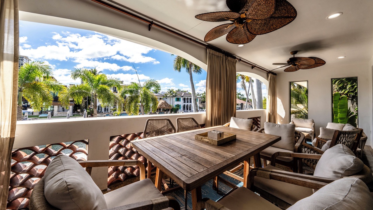 Photo of Patio Balcony in Seven Isles