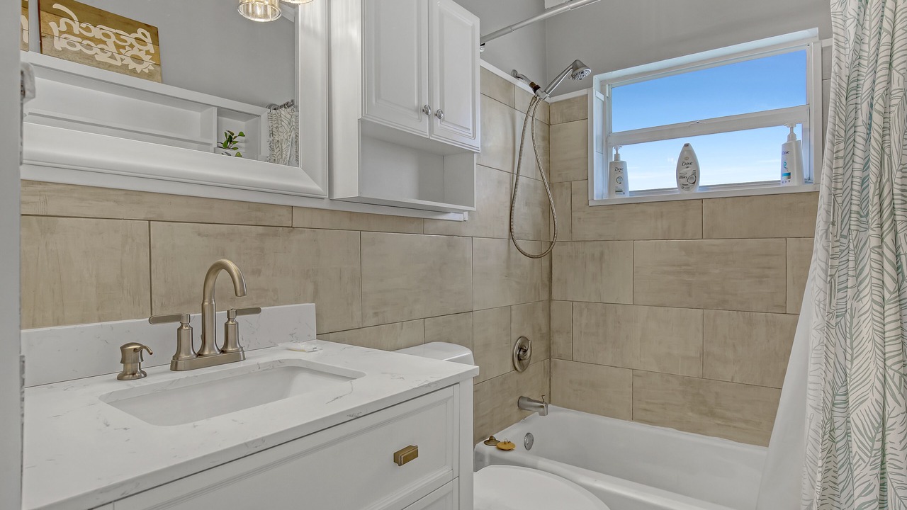 Photo of Bathroom in Juno Beach