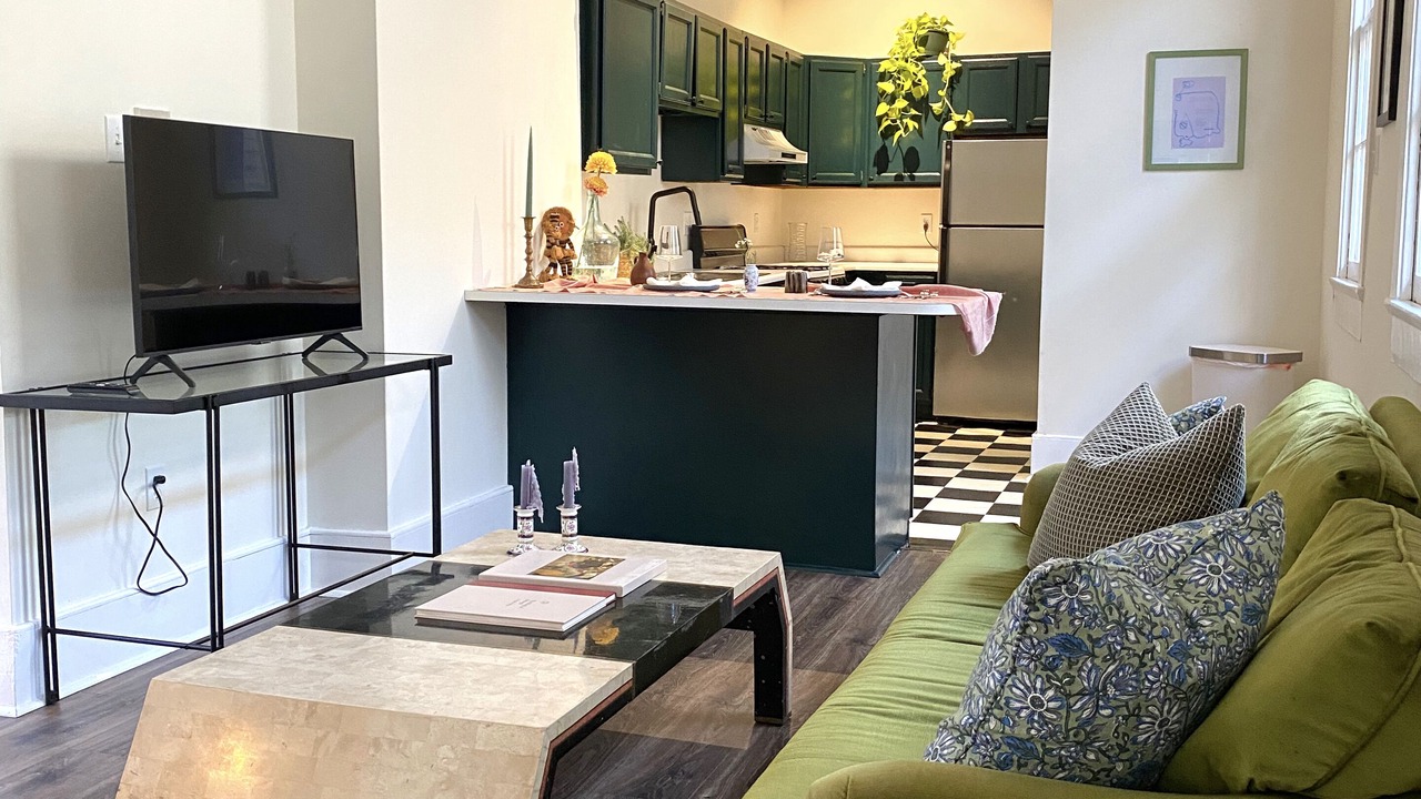 Photo of Livingroom in Lower Garden District