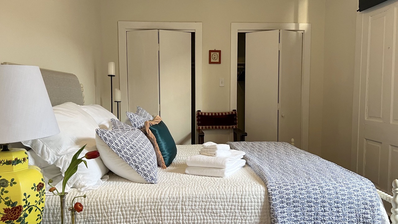 Photo of Bedroom in Lower Garden District