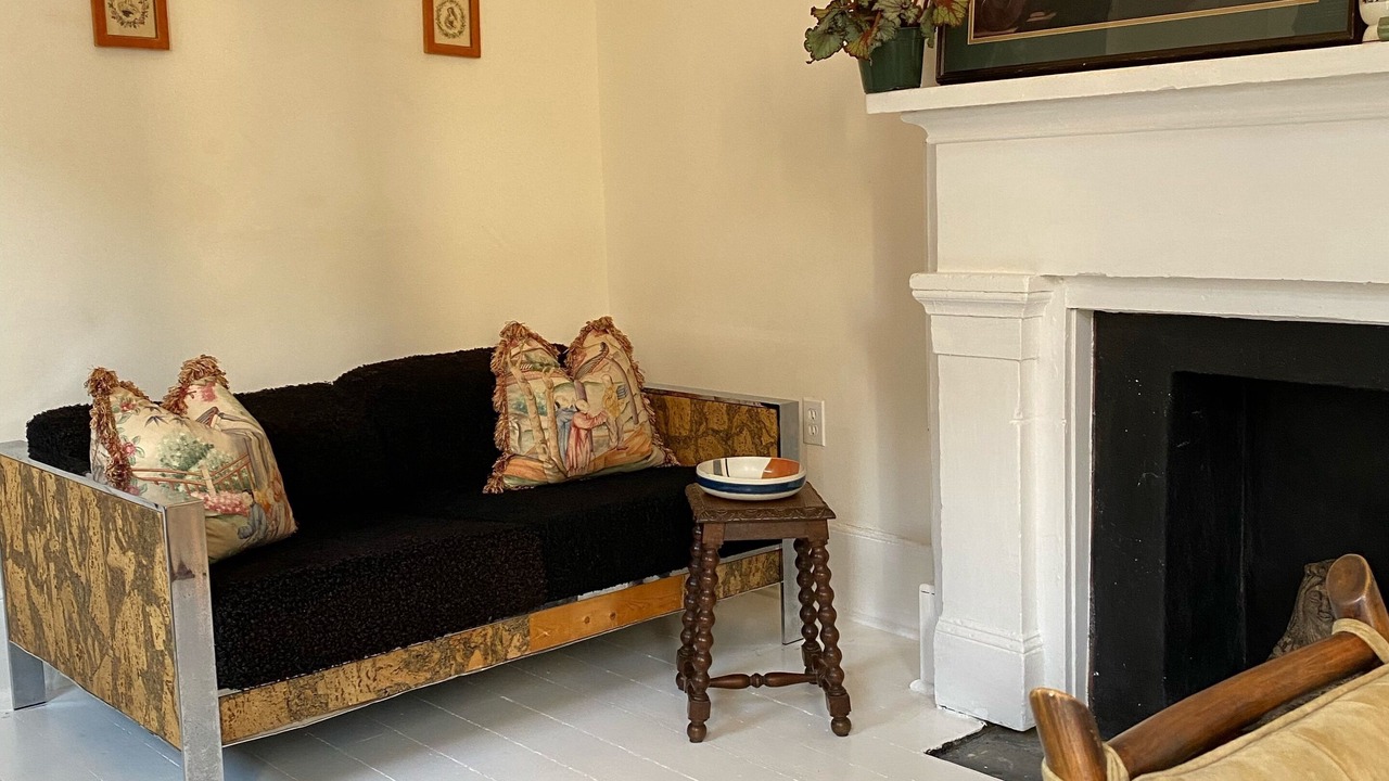 Photo of Livingroom in Lower Garden District