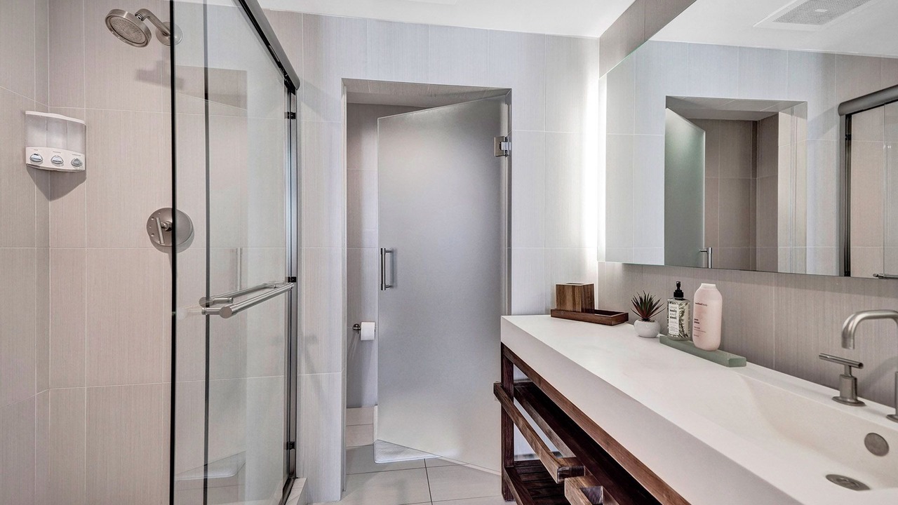 Photo of Bathroom in Central Beach