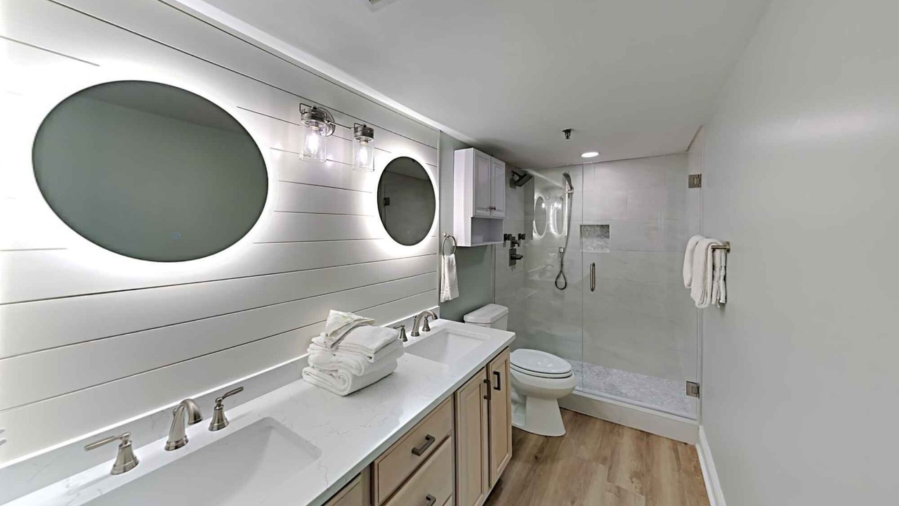 Photo of Bathroom in Holiday Isle