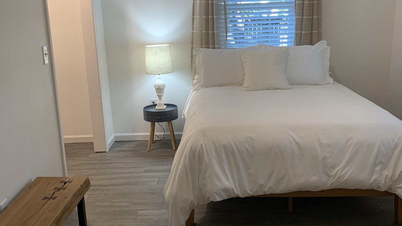 Photo of Bedroom in Myrtle Grove