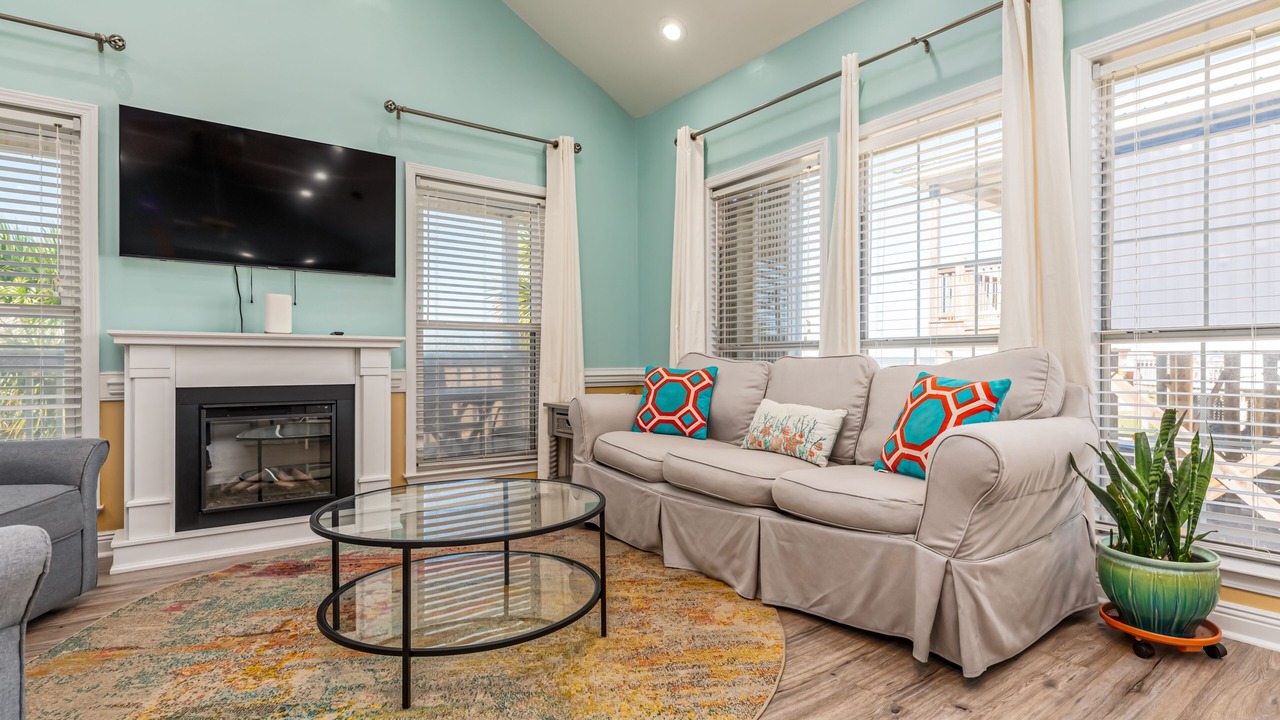 Photo of Livingroom in Silver Cay