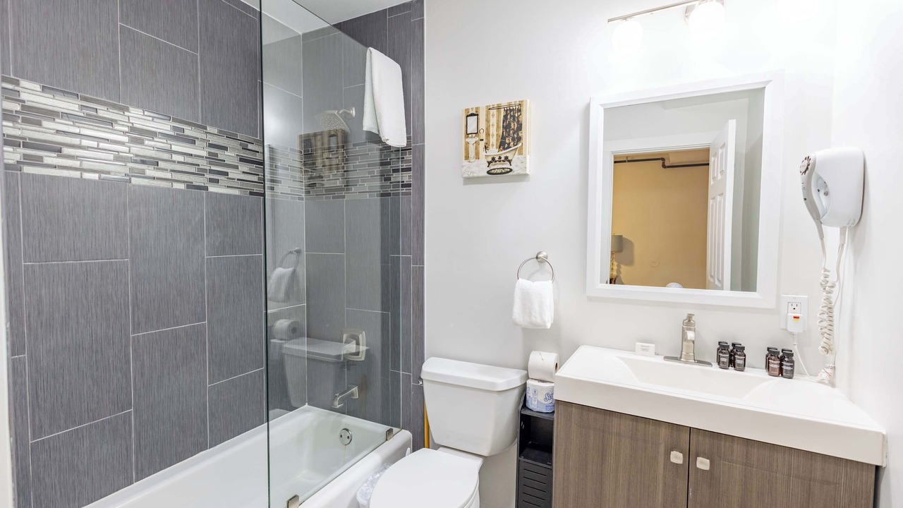 Photo of Bathroom in Historic Seaport
