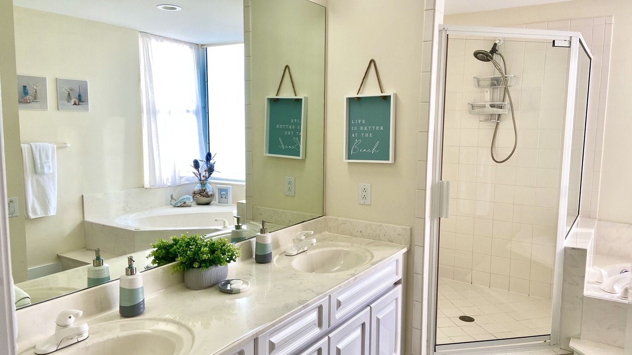 Photo of Bathroom in Ono Island