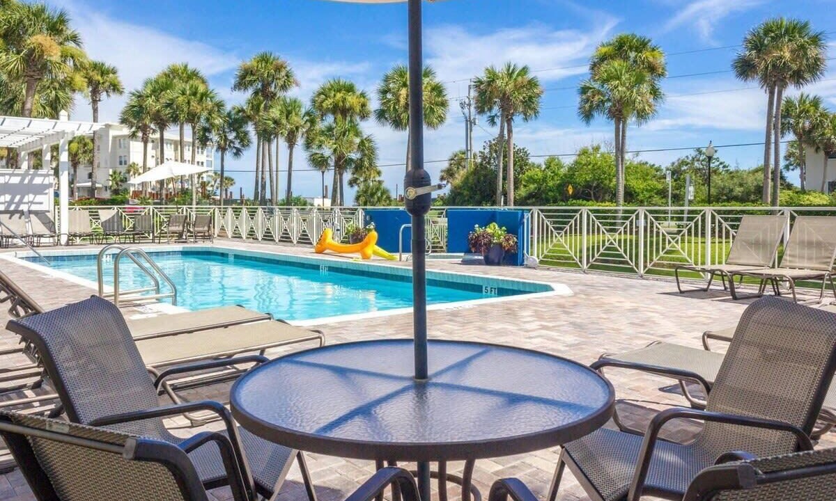 Photo of Outdoor in Gulf Place