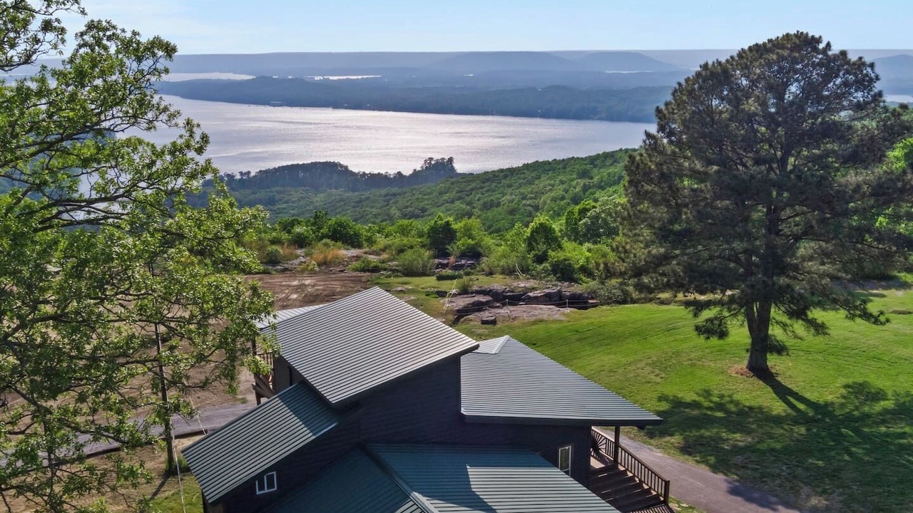 Photo of Outdoor in Section