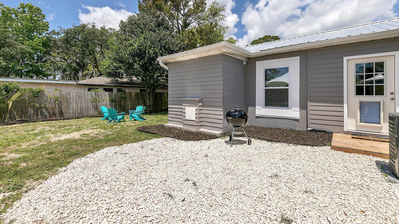 Photo of Patio Balcony in Inlet Beach Heights