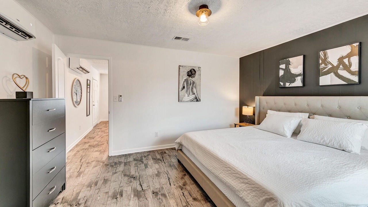 Photo of Bedroom in Inlet Beach Heights