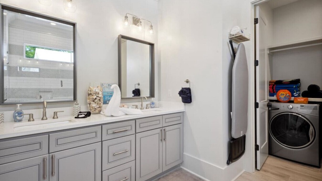 Photo of Bathroom in Old Town