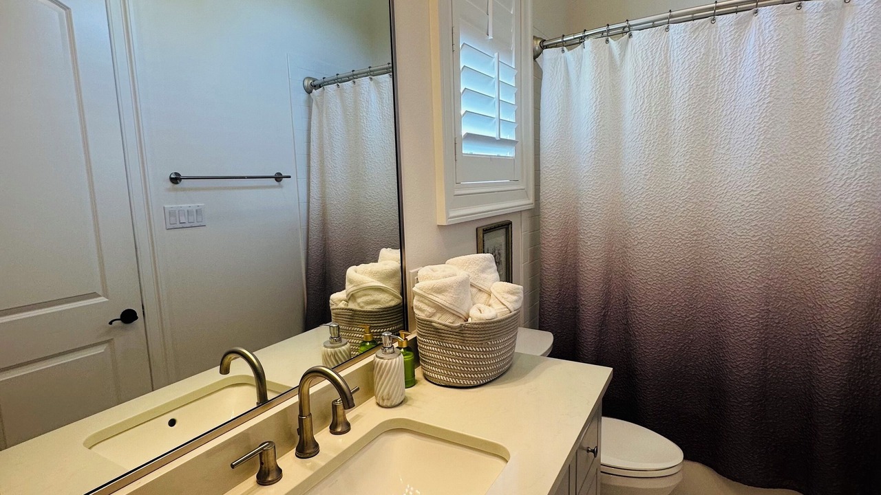 Photo of Bathroom in Highlands - Perkins