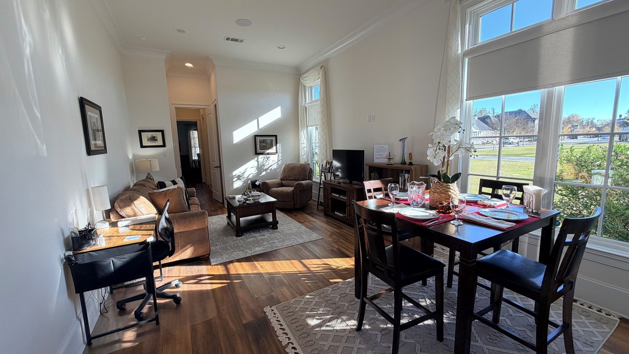 Photo of Livingroom in Highlands - Perkins