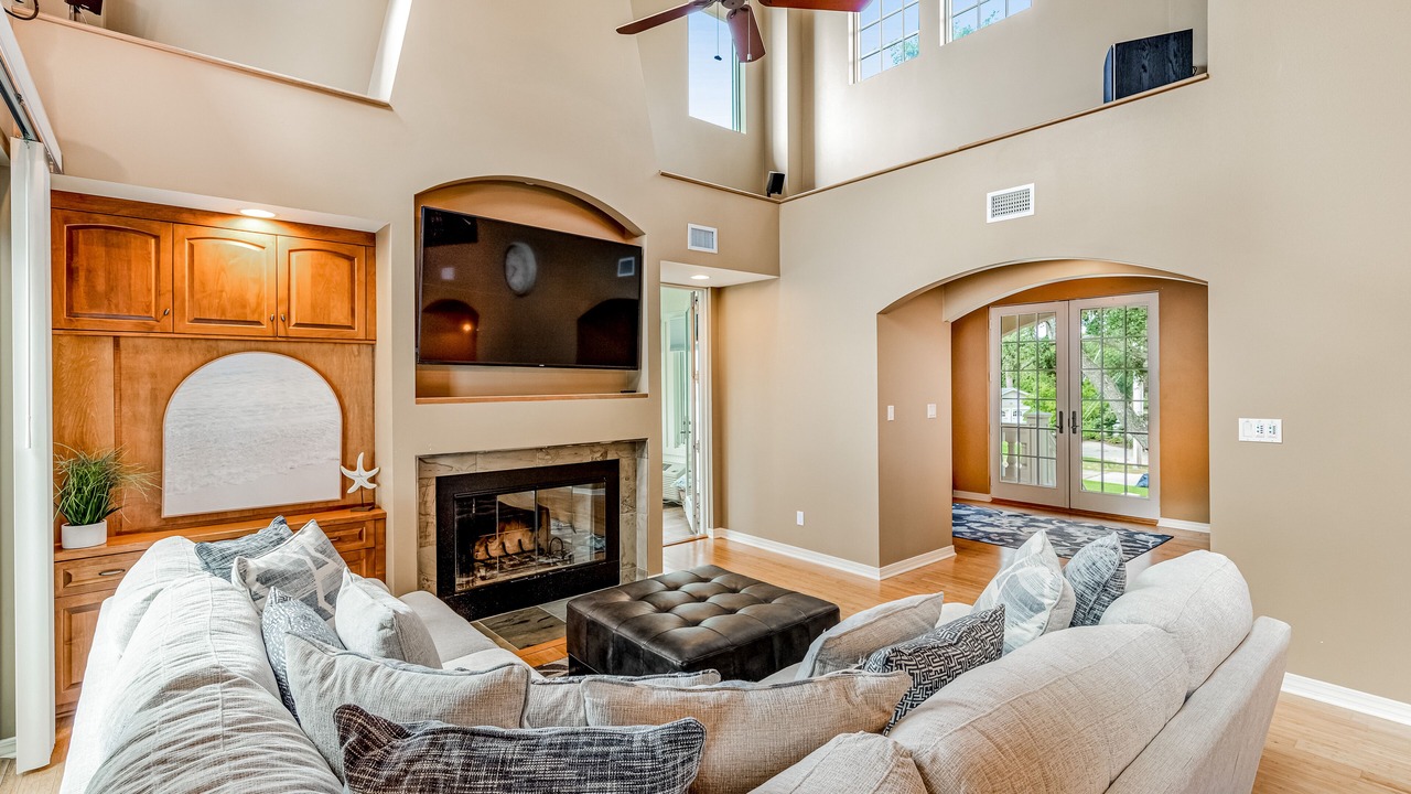 Photo of Livingroom in Gulf Breeze
