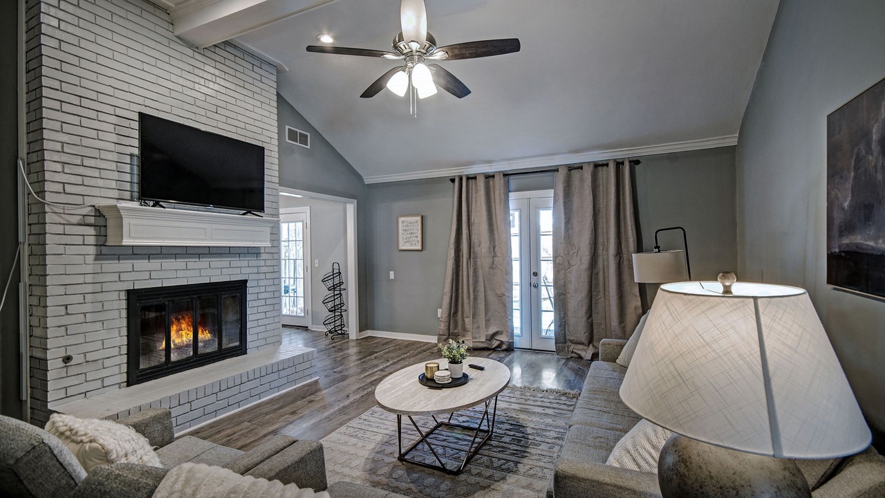 Photo of Livingroom in Flowood