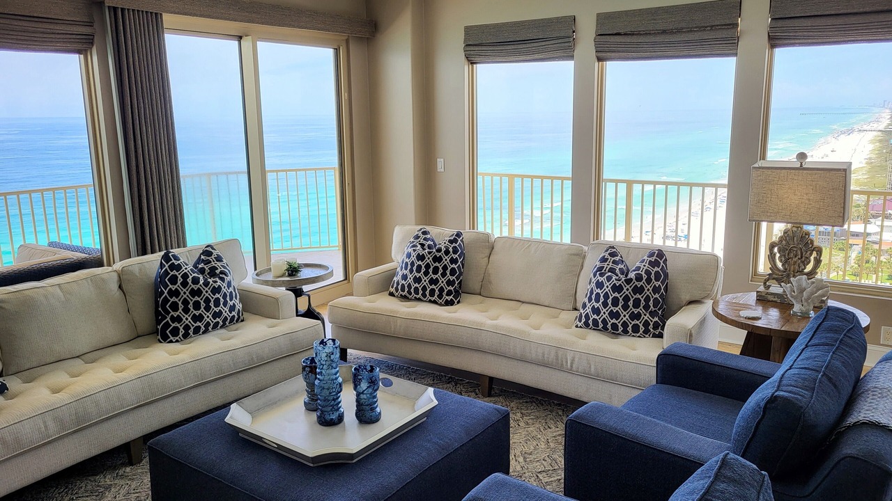 Photo of Livingroom in Thomas Drive