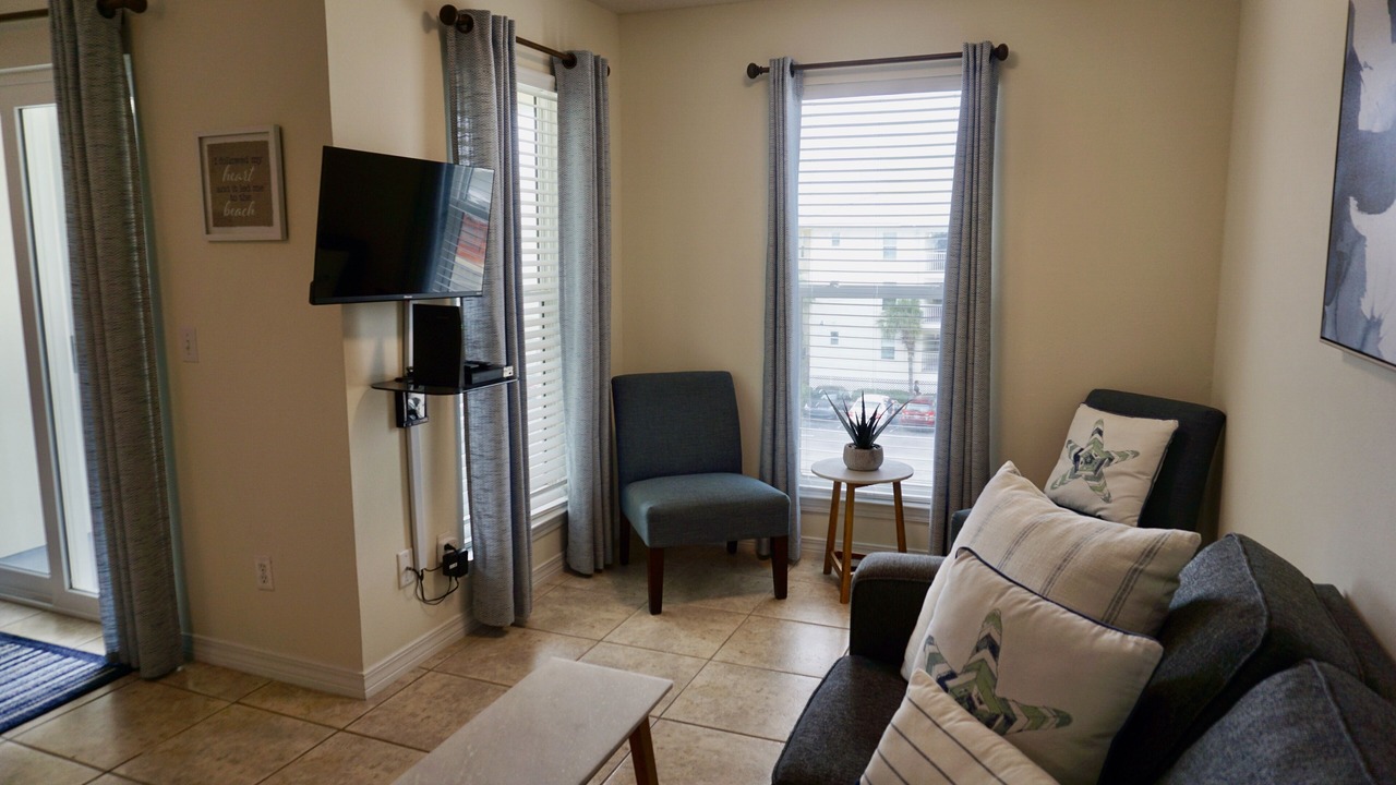 Photo of Livingroom in Navarre Beach