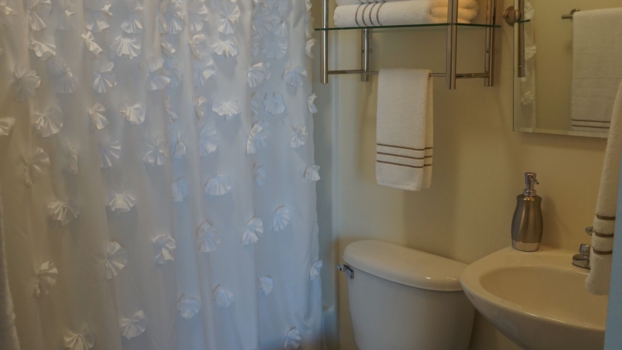 Photo of Bathroom in Navarre Beach