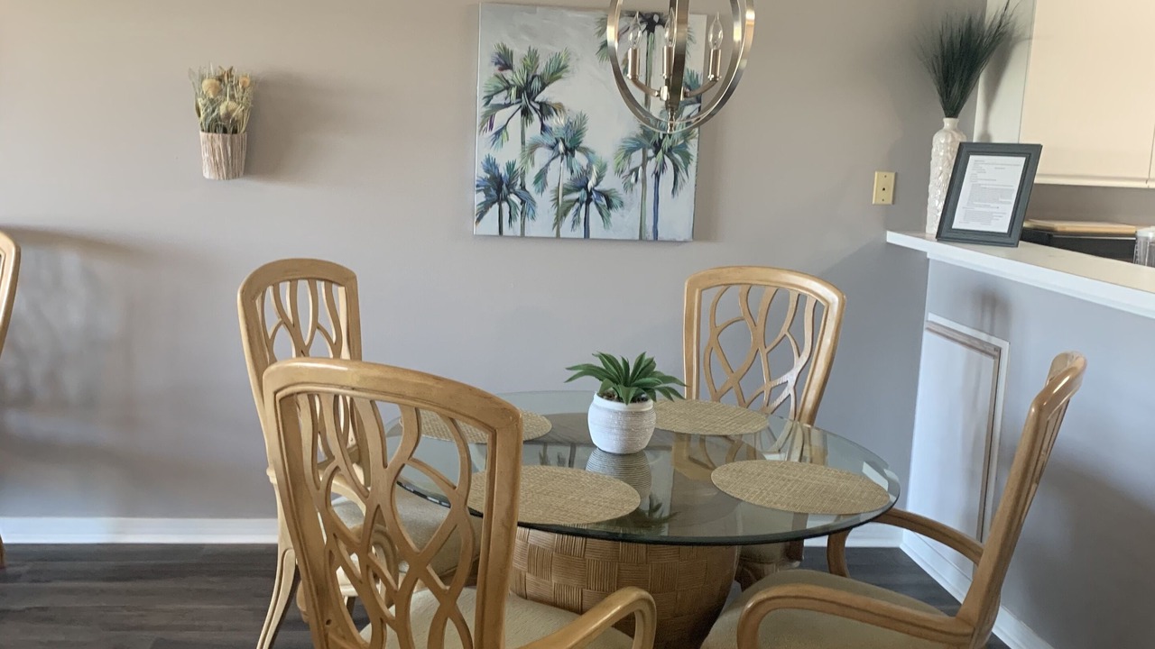 Photo of Others in Avalon Beach Estates