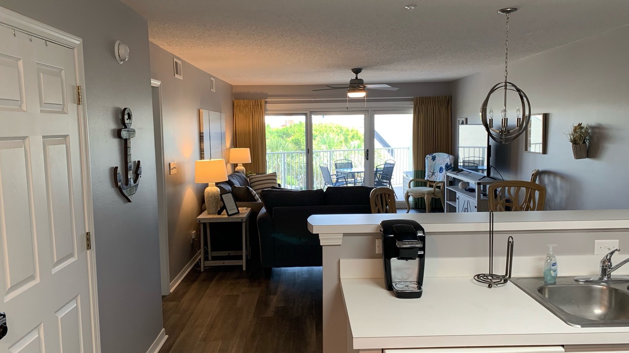 Photo of Others in Avalon Beach Estates