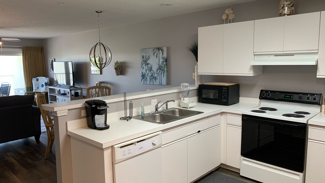 Photo of Kitchen in Avalon Beach Estates