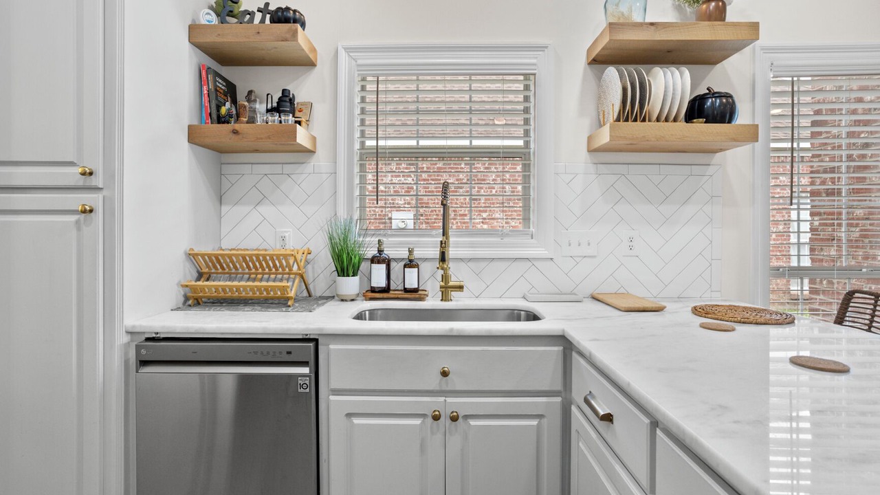 Photo of Kitchen in Pearl
