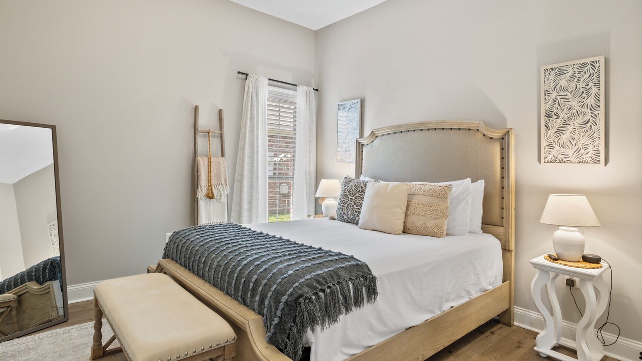 Photo of Bedroom in Pearl
