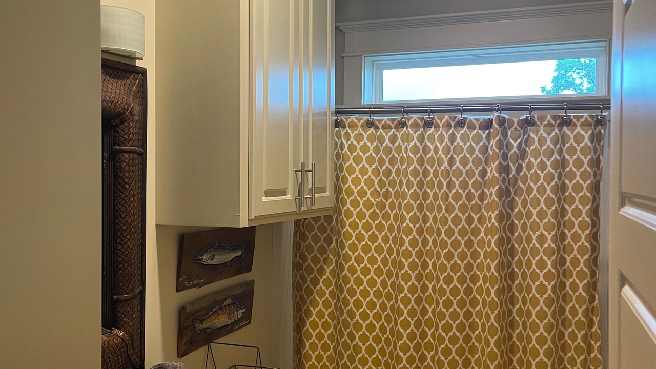 Photo of Bathroom in Shoreline Park
