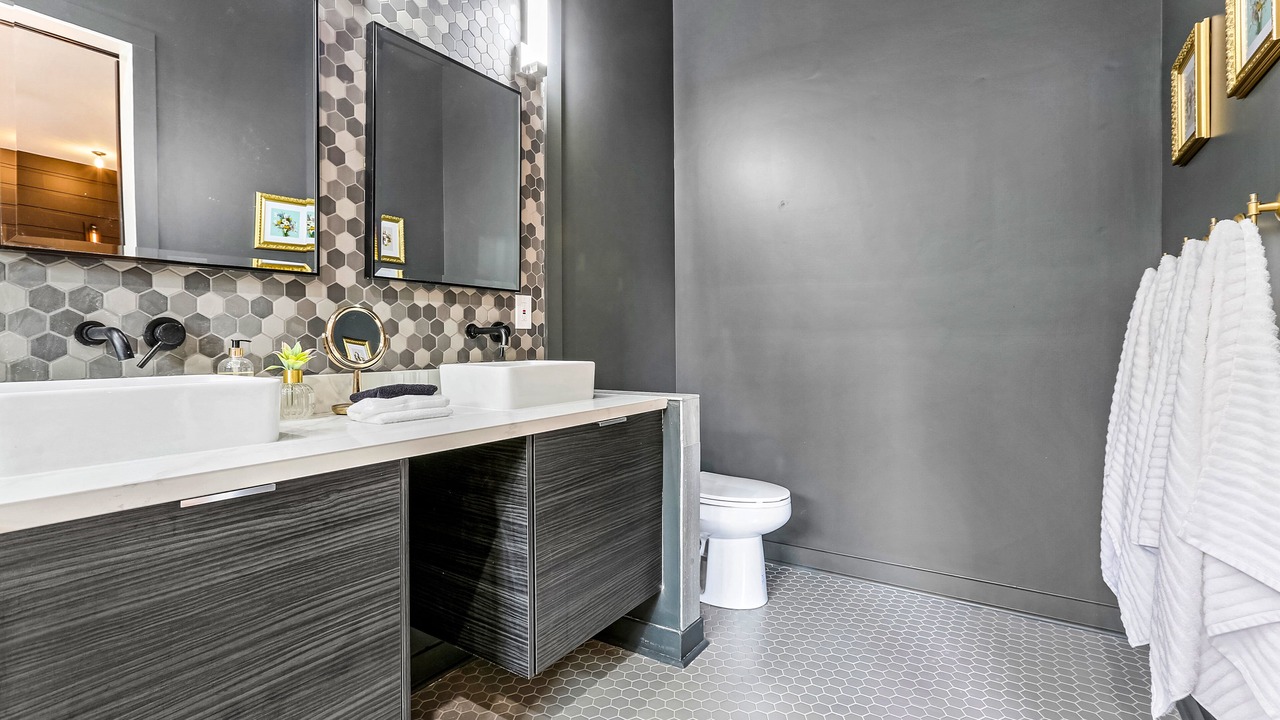 Photo of Bathroom in Metairie