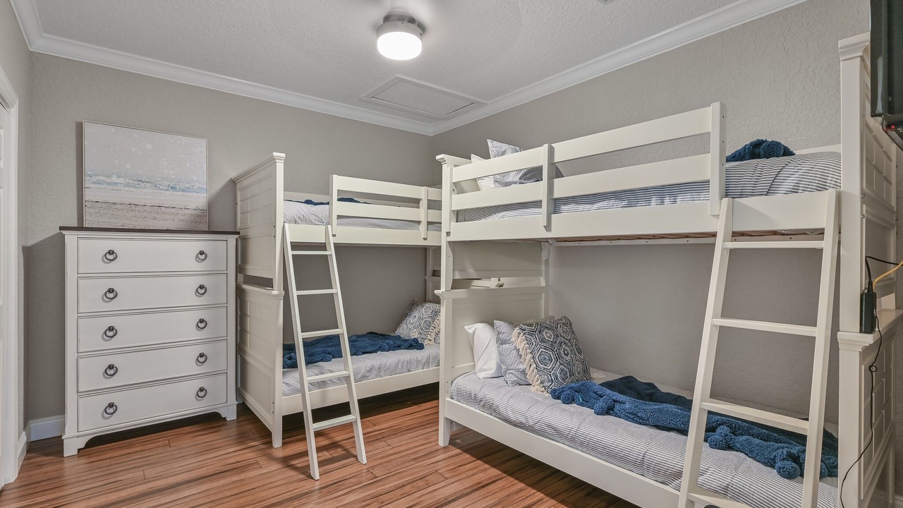 Photo of Bedroom in Gulf Place