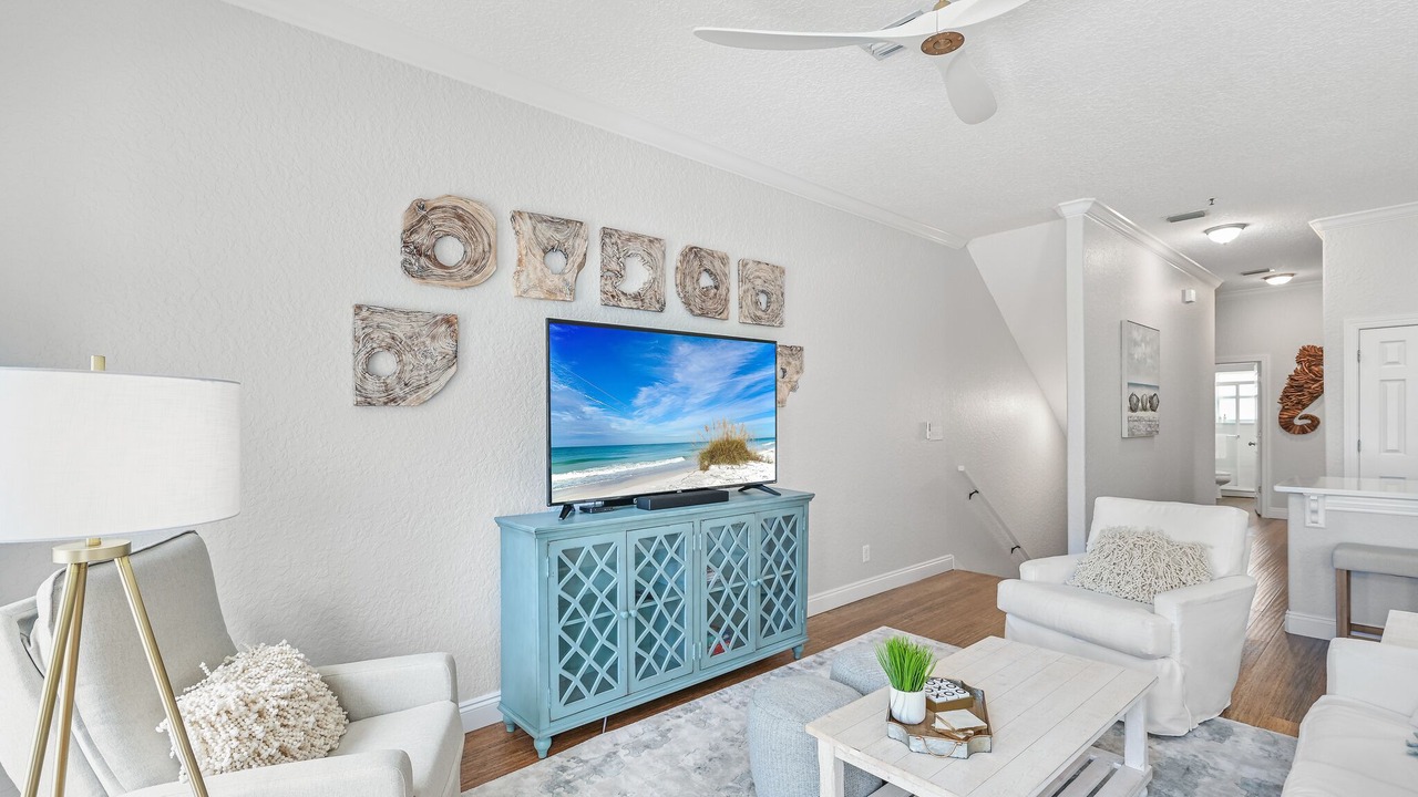 Photo of Livingroom in Gulf Place