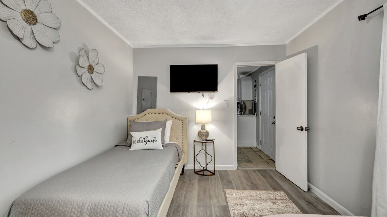 Photo of Bedroom in Acipco-Finley