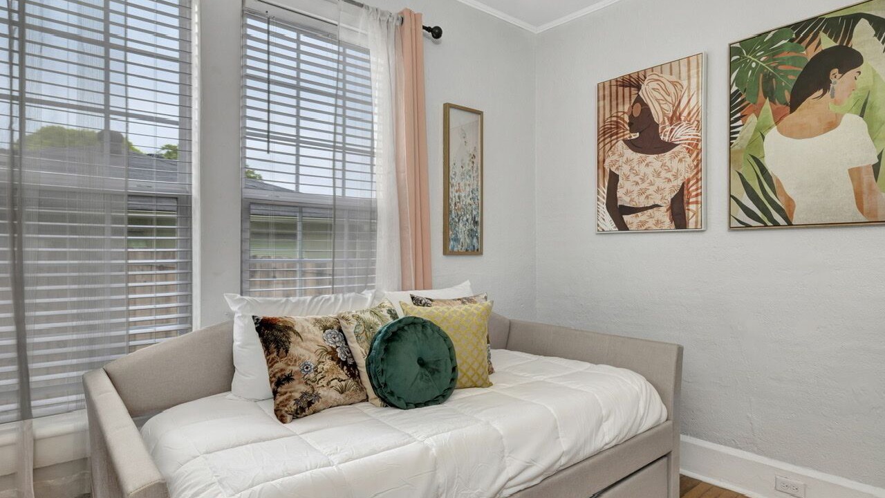 Photo of Bedroom in Acipco-Finley