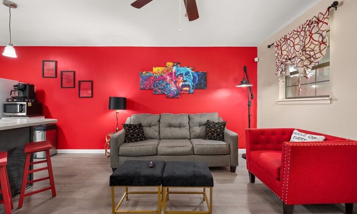 Photo of Livingroom in Pineville