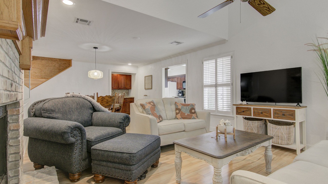 Photo of Livingroom in Lakeview  Jefferson County