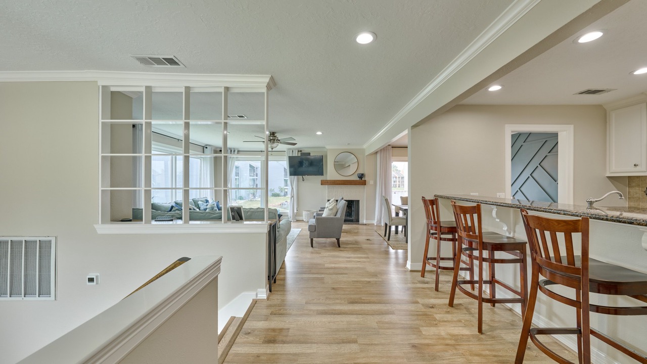 Photo of Livingroom in Walden on Lake Conroe