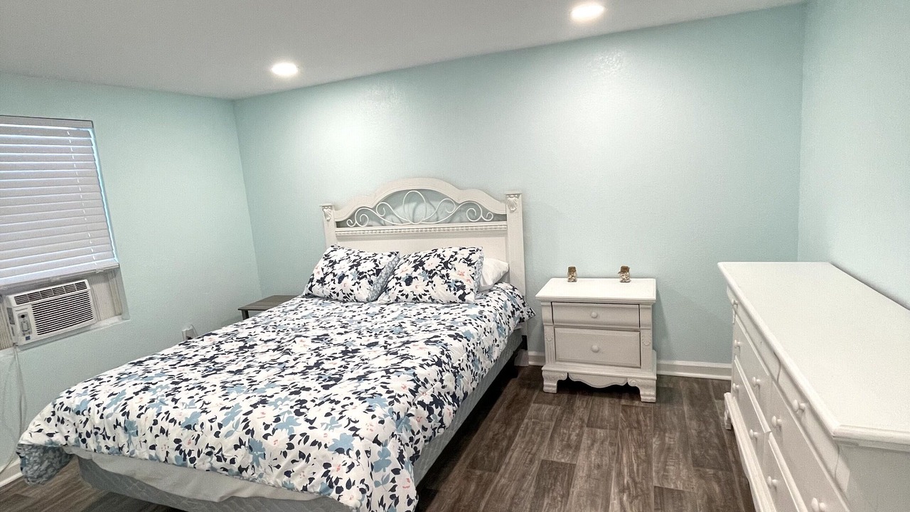 Photo of Bedroom in Carrabelle