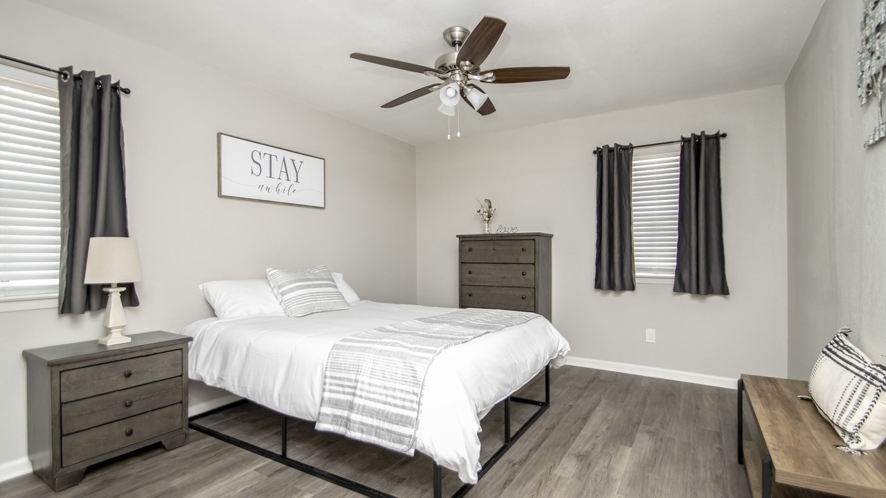 Photo of Bedroom in Benton
