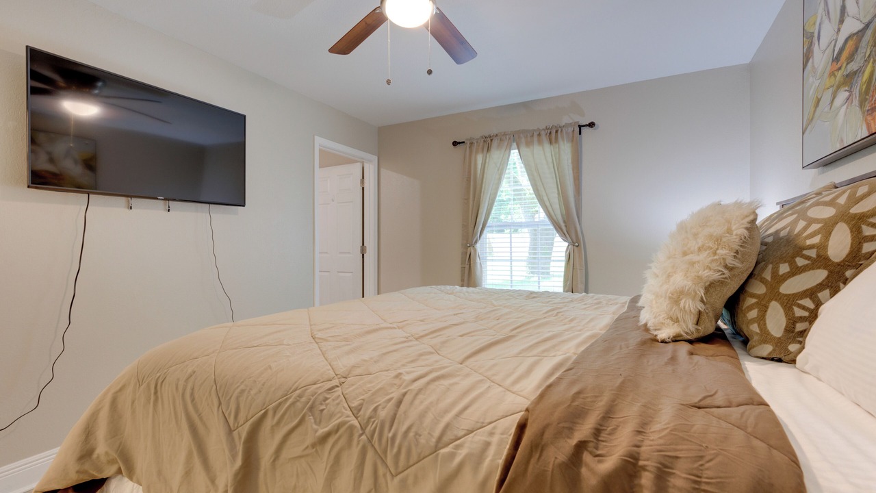 Photo of Bedroom in Pensacola Heights