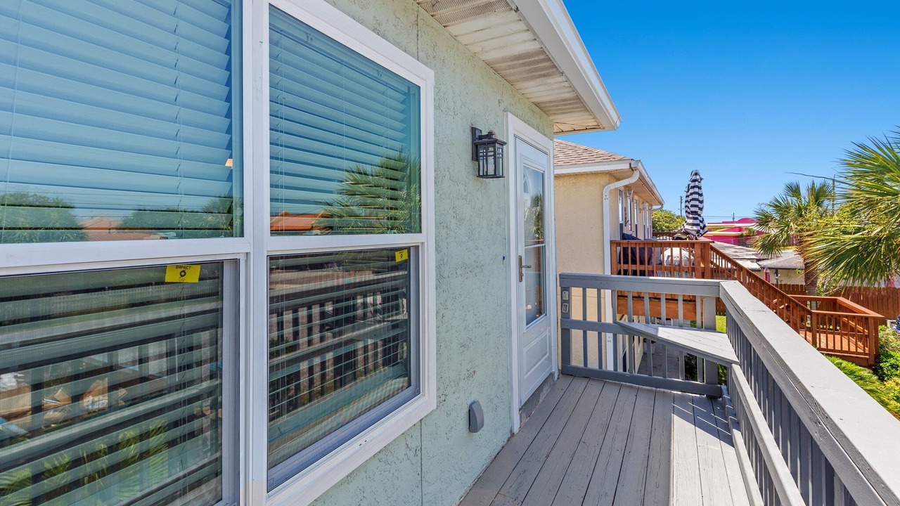 Photo of Patio Balcony in Bahama Beach