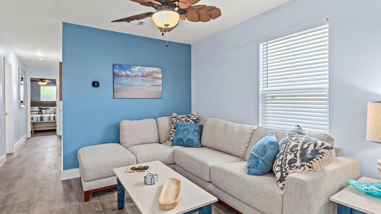 Photo of Livingroom in Bahama Beach