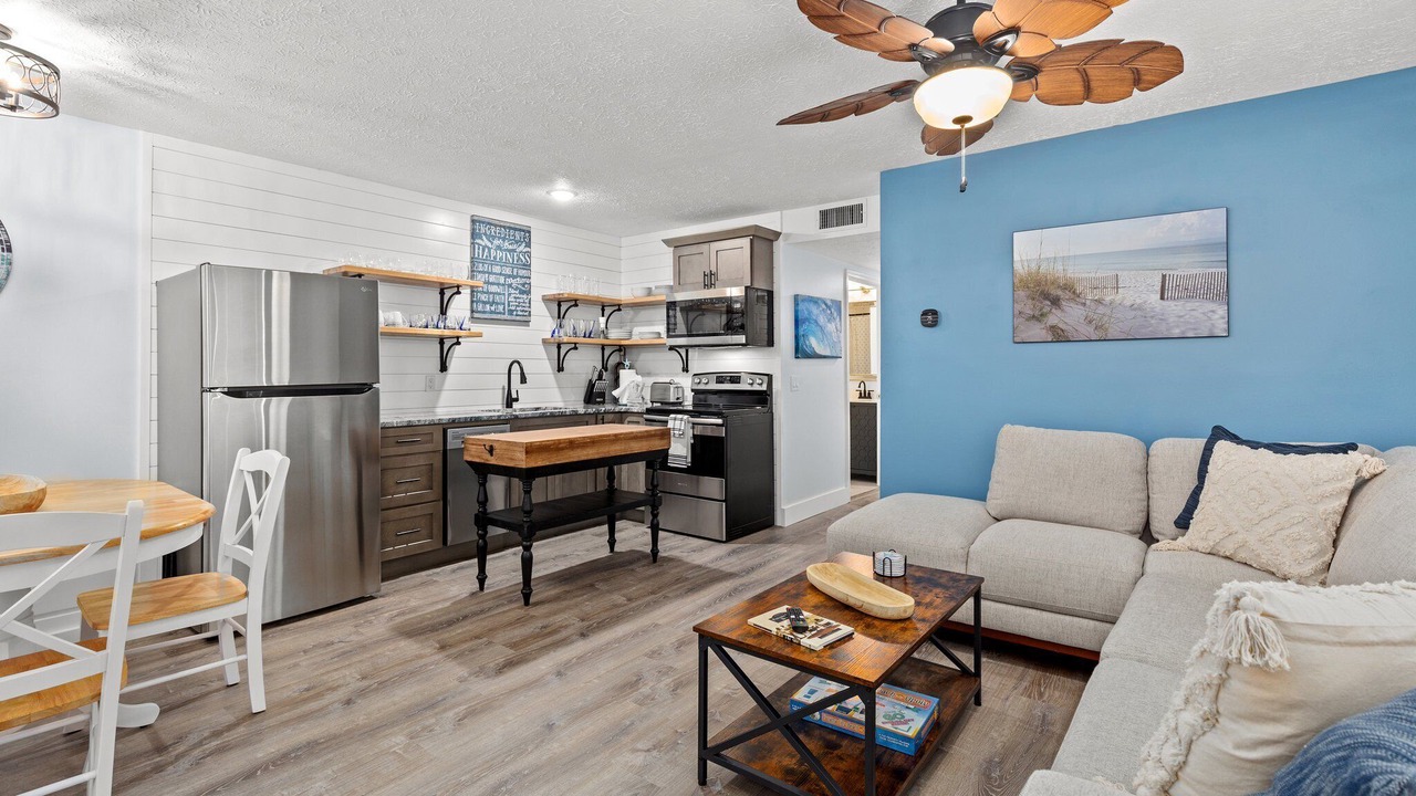 Photo of Livingroom in Bahama Beach