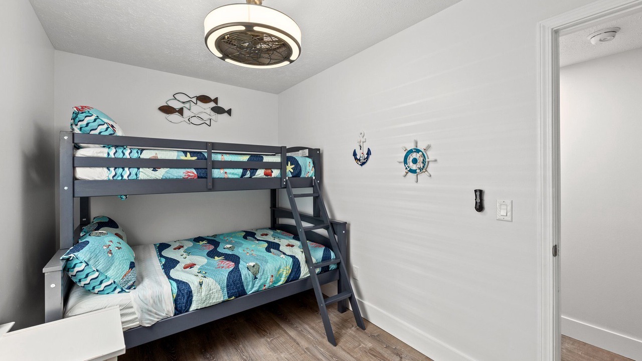 Photo of Bedroom in Bahama Beach