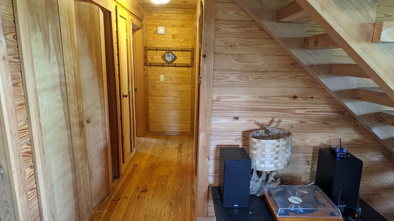 Photo of Livingroom in Mount Pleasant