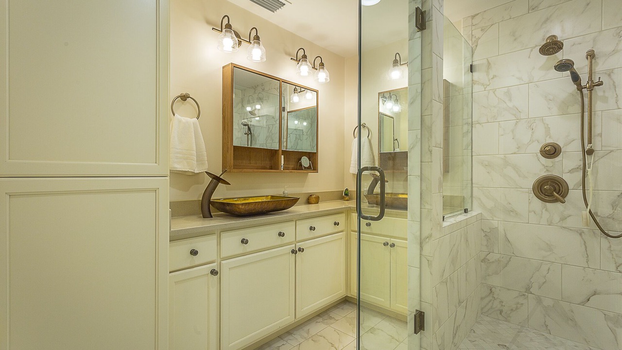 Photo of Bathroom in Magnolia Bluffs